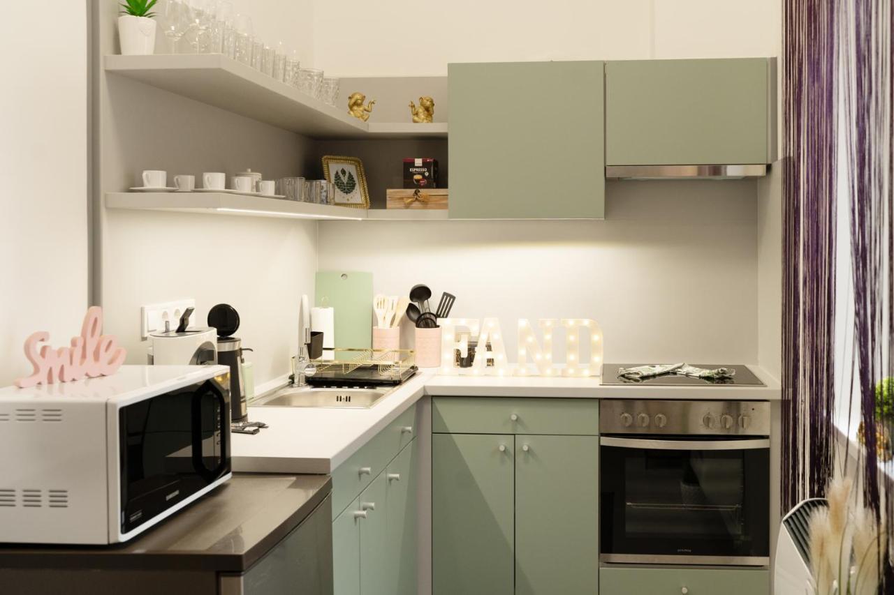 Fand Center Apartman Luxury แซแก็ด ภายนอก รูปภาพ